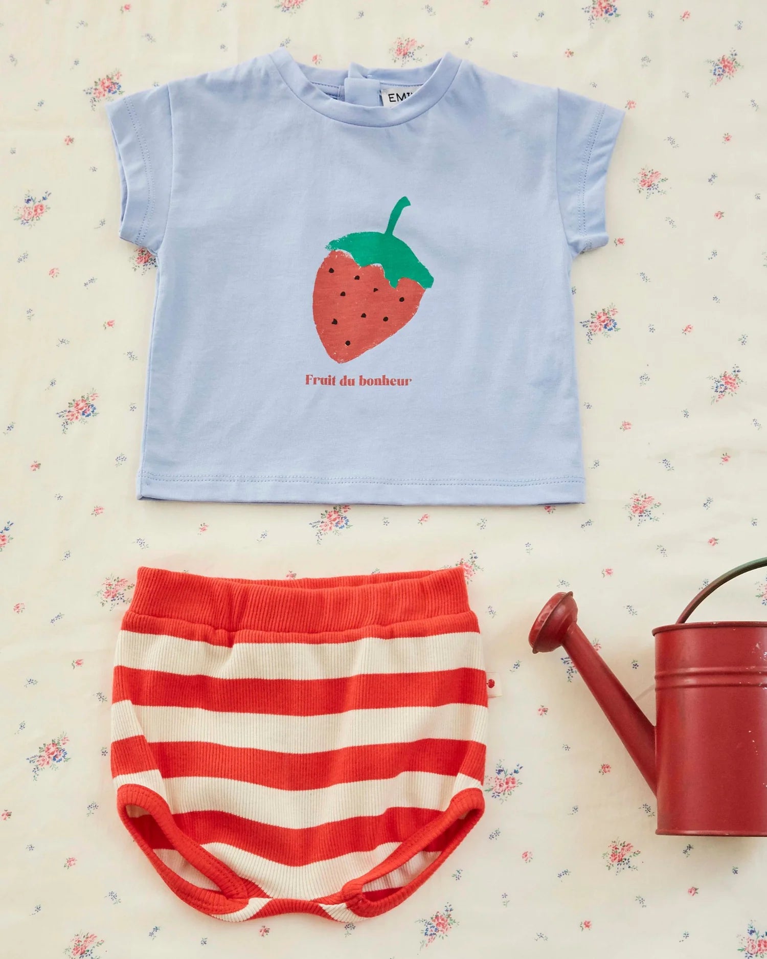 T-shirt Aardbei - Licht Blauw