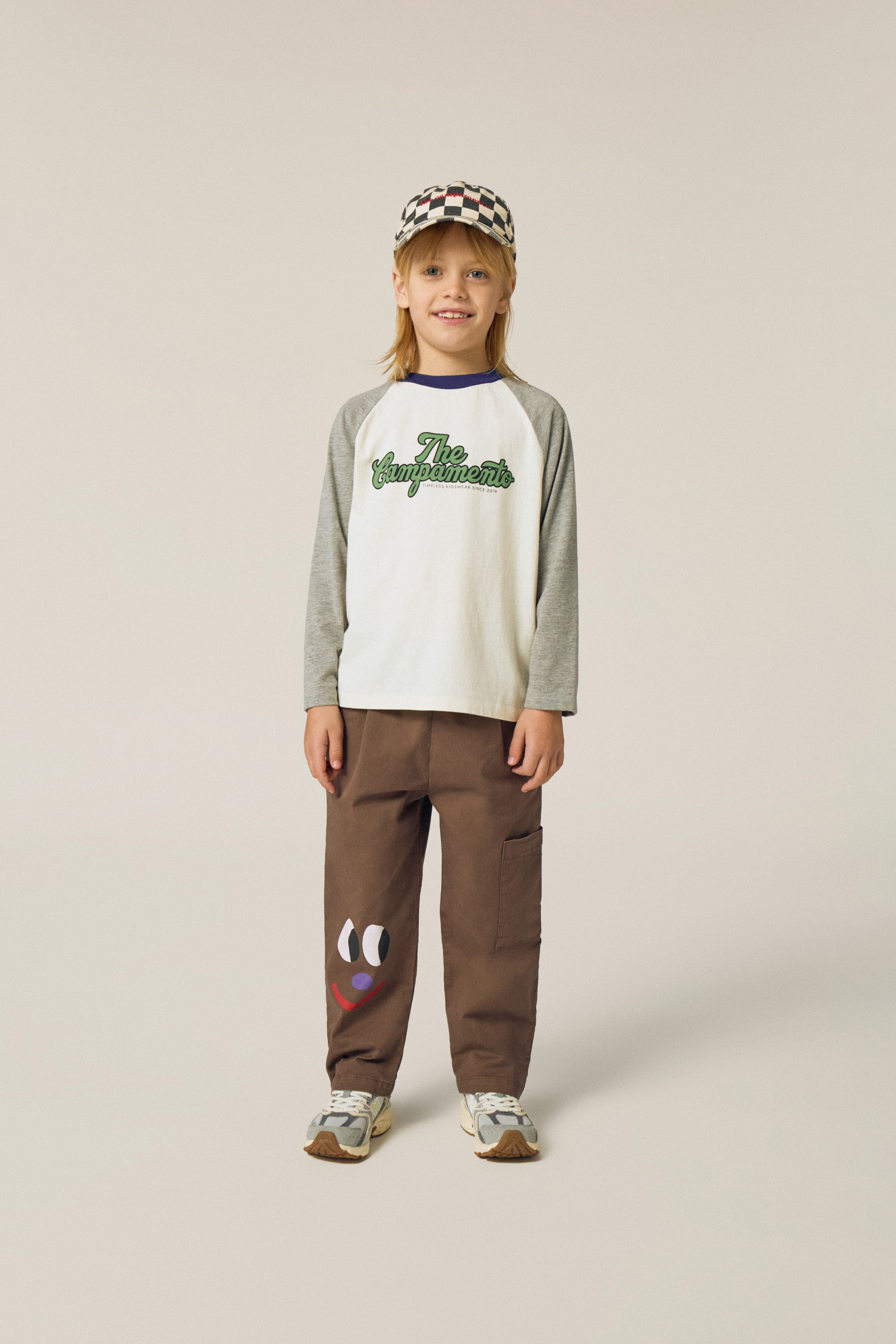 The Campamento Color Block Grey Tshirt - Ecru